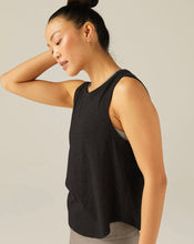 Load image into Gallery viewer, Beyond Yoga Signature Curved Hem Tank in Black BZ4660